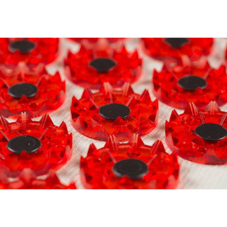 Массажер медицинский Тибетский аппликатор Кузнецова валик для поясницы красный магнитный менее острый